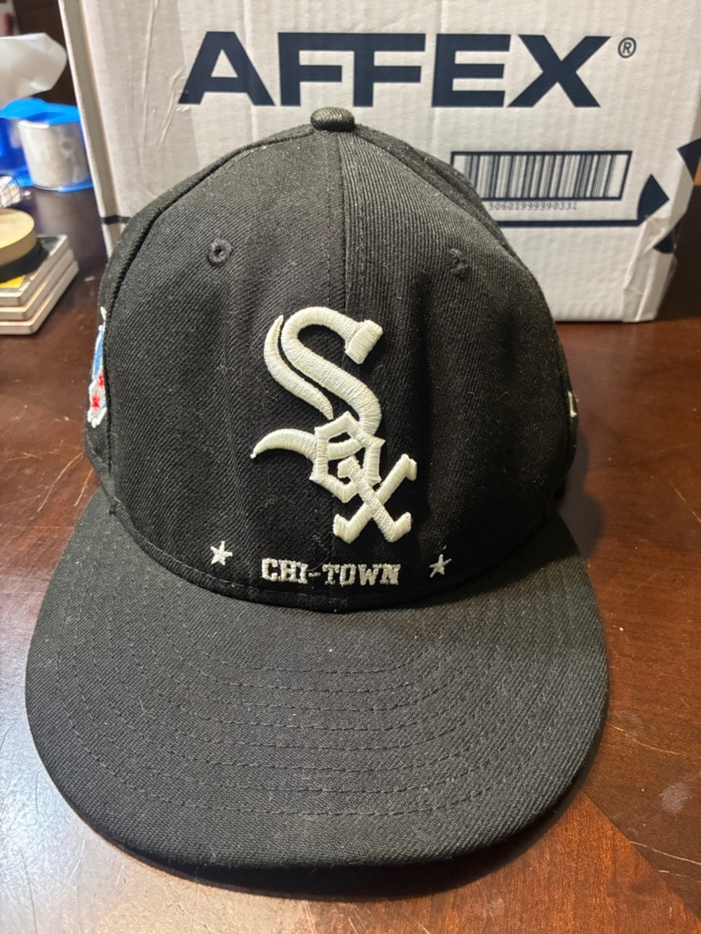 Genuine Merchandise Black White Chicago Sox 'Chi-Town' Embroidered Cap